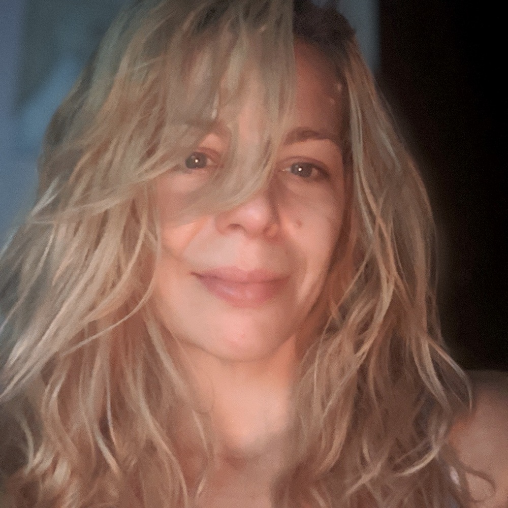 Meet your Posher, Lynda mother of 5,